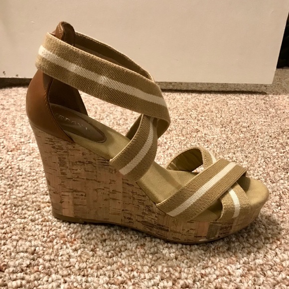 Merona wedges - Picture 2 of 6